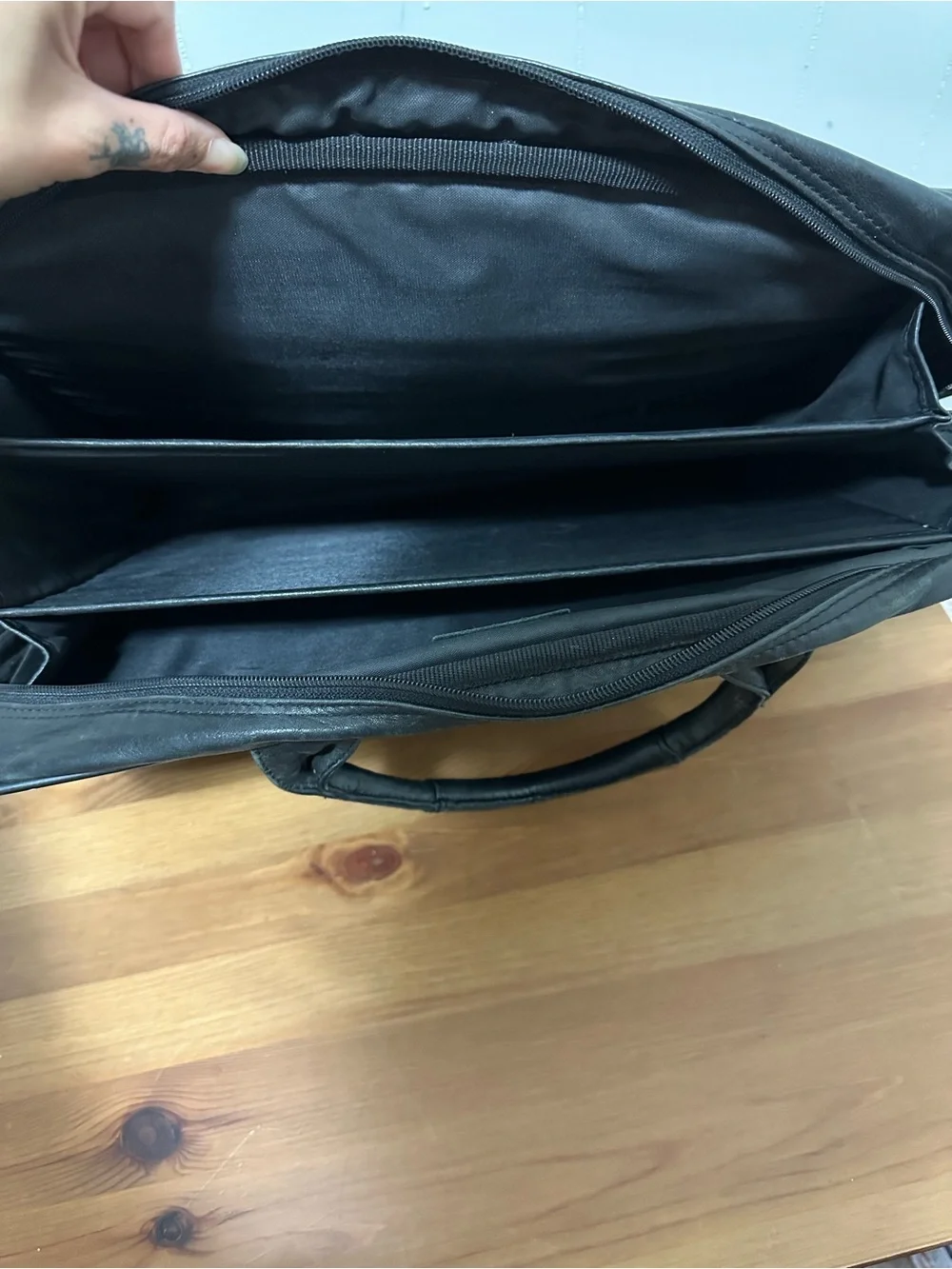 Classic Black Leather Laptop Briefcase with Shoulder Strap